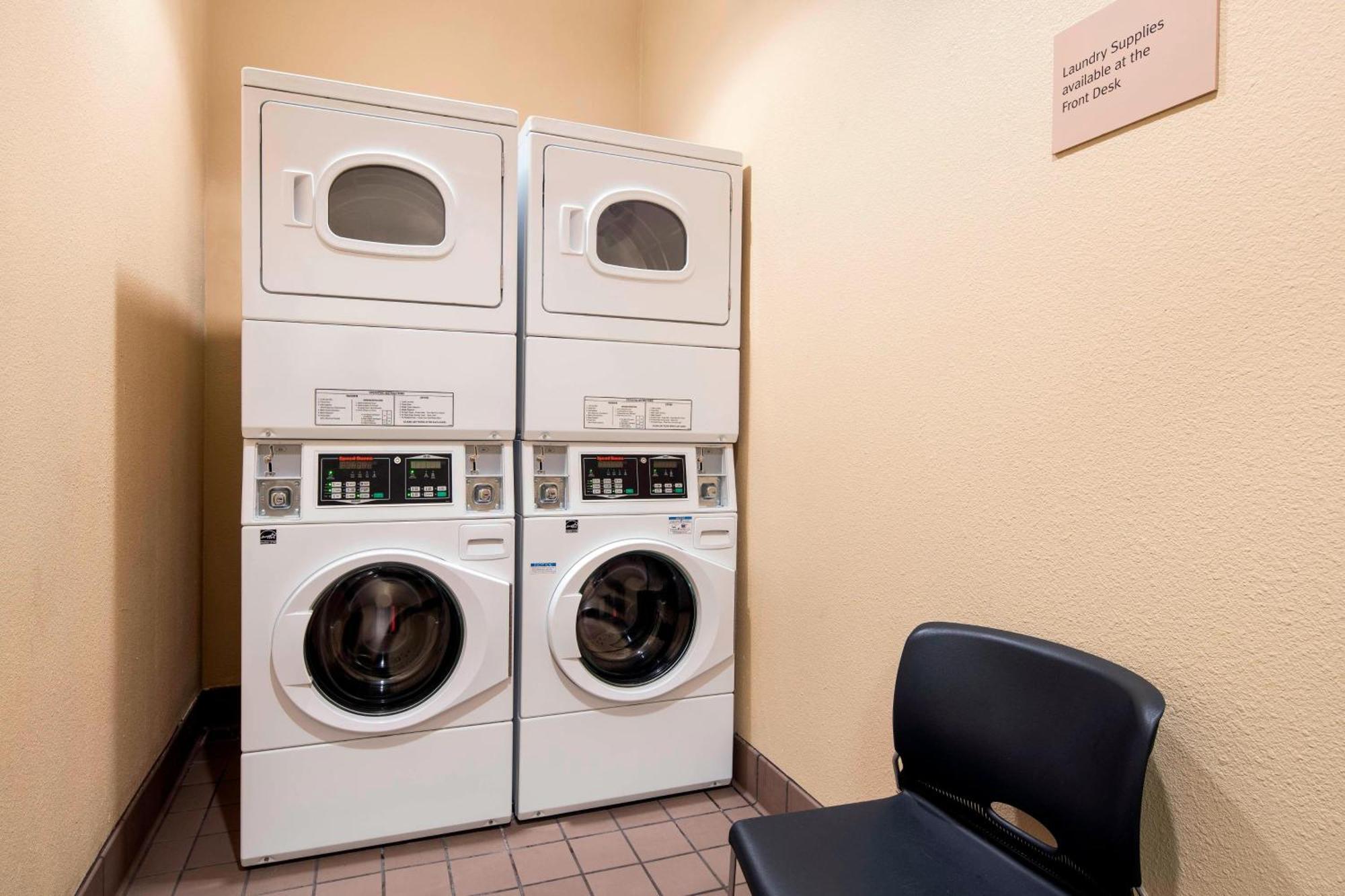 Towneplace Suites By Marriott San Diego Carlsbad / Vista Dış mekan fotoğraf