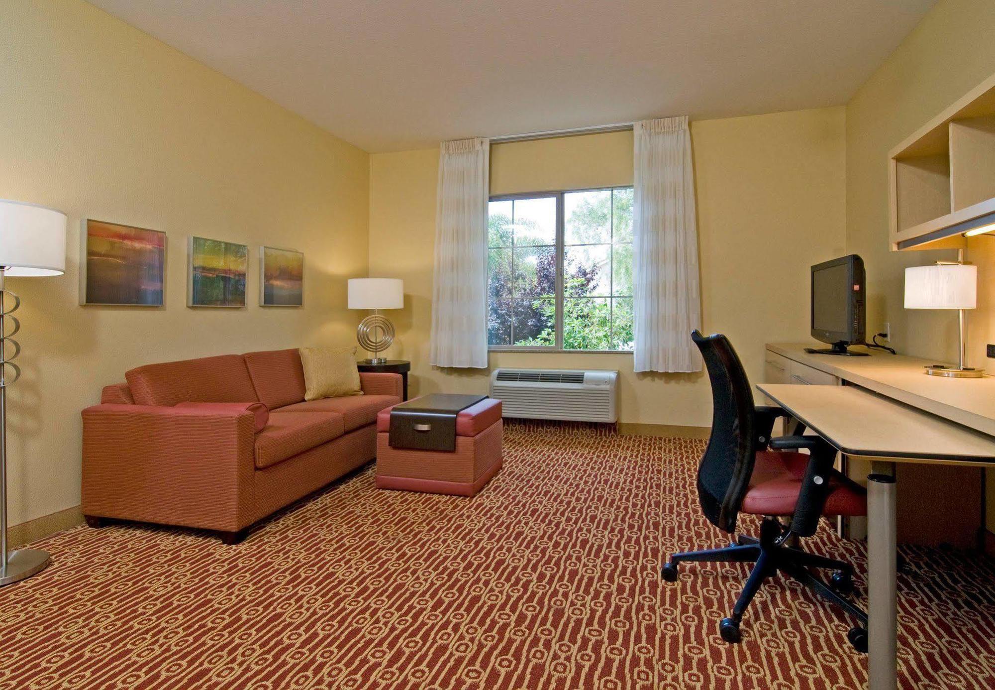 Towneplace Suites By Marriott San Diego Carlsbad / Vista Dış mekan fotoğraf